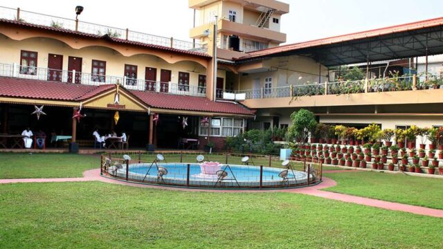 Alakapuri Hotels
