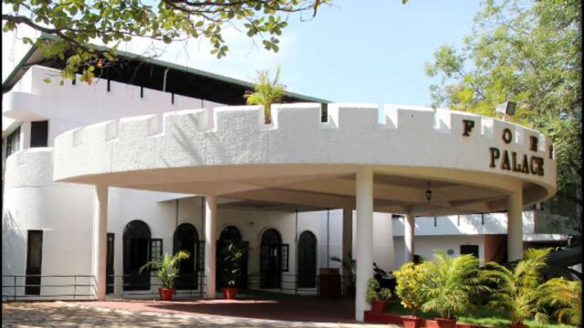 Fort Palace Hotel