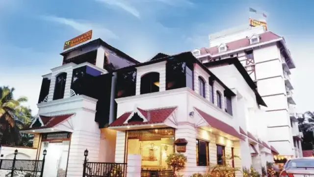 Hotel Yuvarani Residency