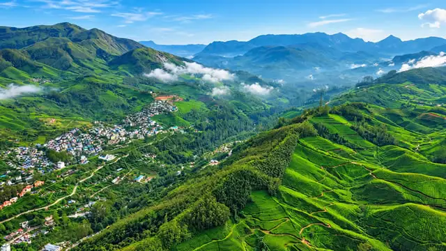 Complete Munnar Travel Guide